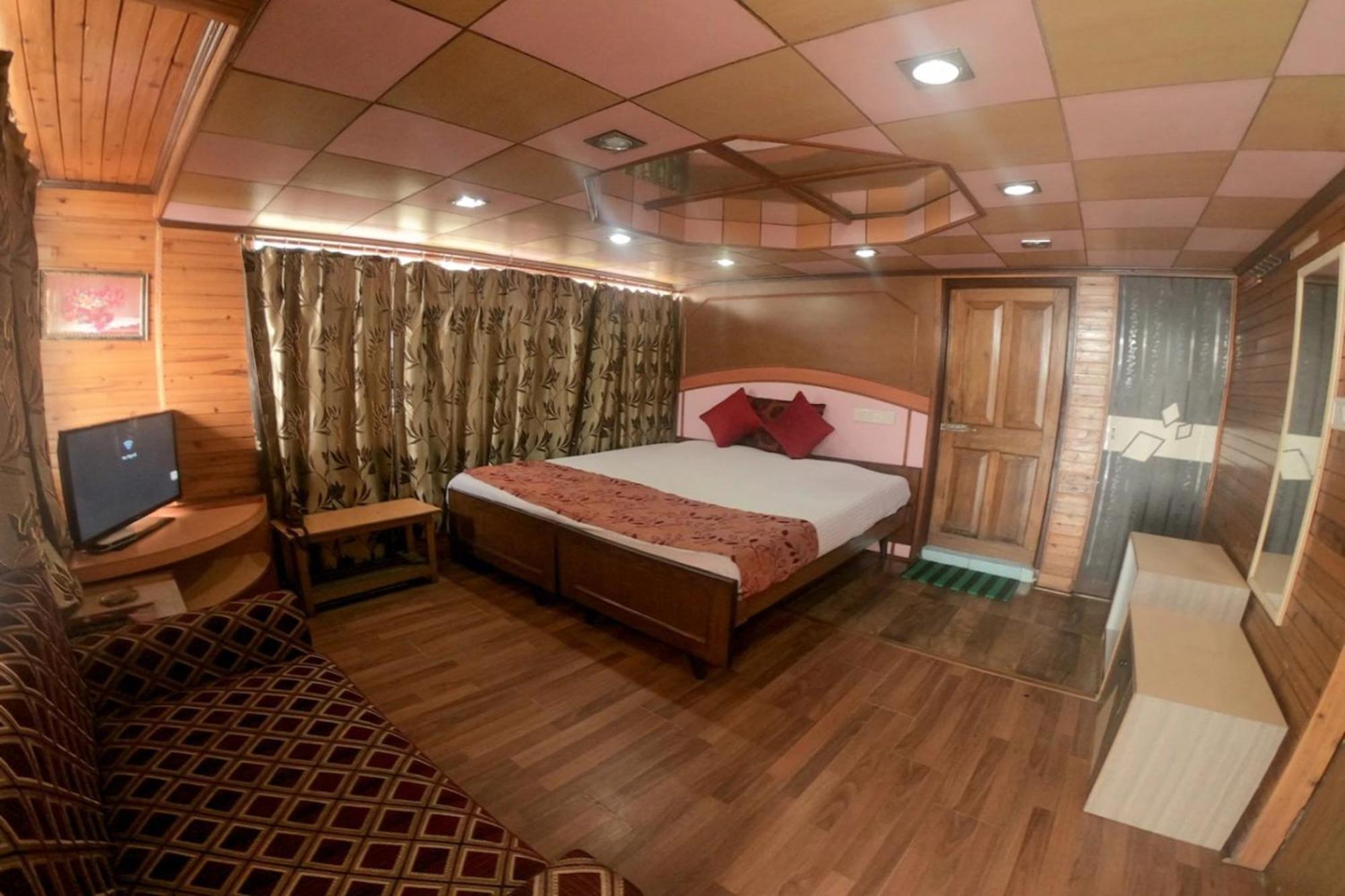 Grg Broadway Mall Road Darjeeling By Royal Collection Hotel Extérieur photo