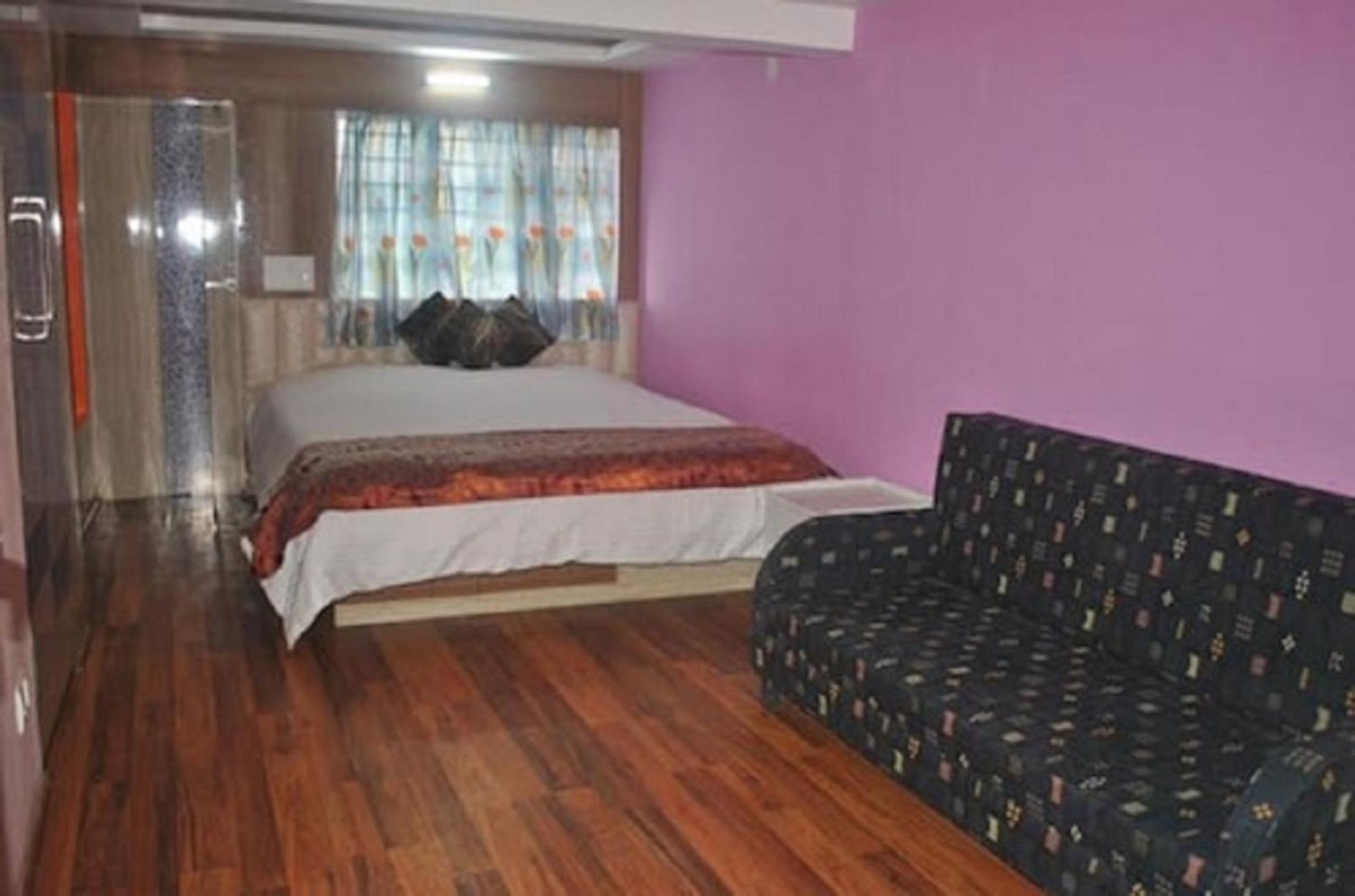 Grg Broadway Mall Road Darjeeling By Royal Collection Hotel Extérieur photo