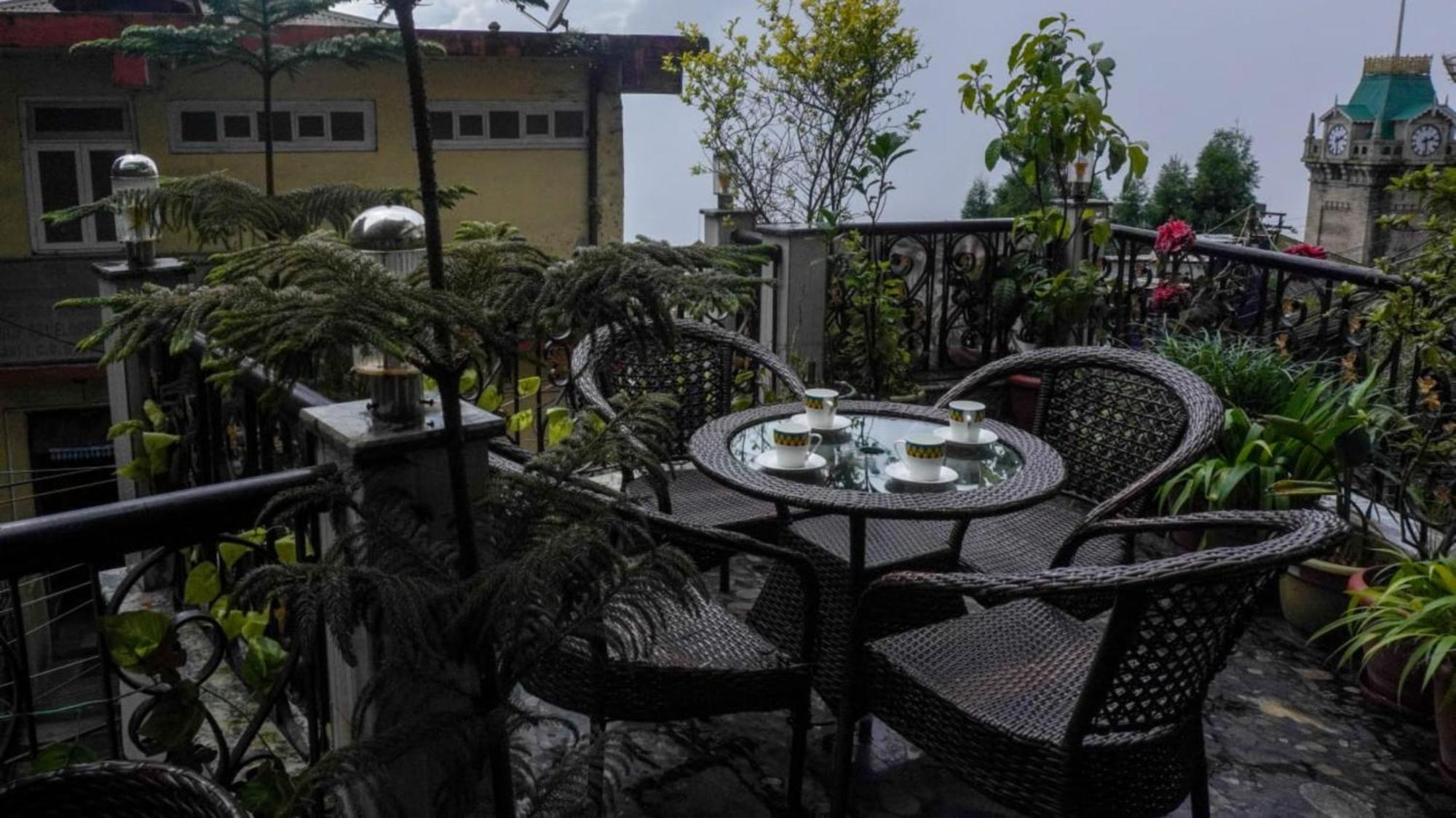 Grg Broadway Mall Road Darjeeling By Royal Collection Hotel Extérieur photo
